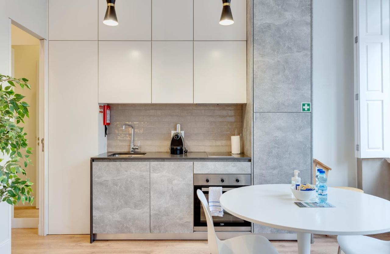 Tiara Downtown Apartments By Da'Home Porto Exterior photo